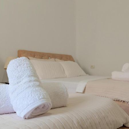Sunflower Hotel Ksamil Ngoại thất bức ảnh