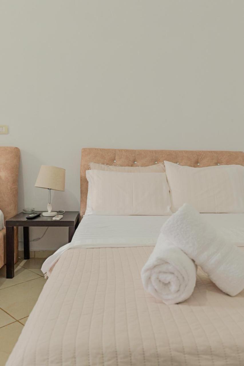 Sunflower Hotel Ksamil Ngoại thất bức ảnh