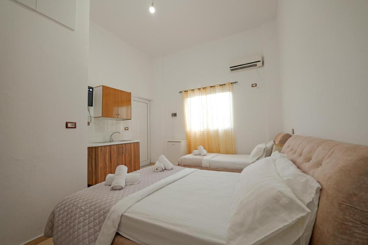 Sunflower Hotel Ksamil Ngoại thất bức ảnh