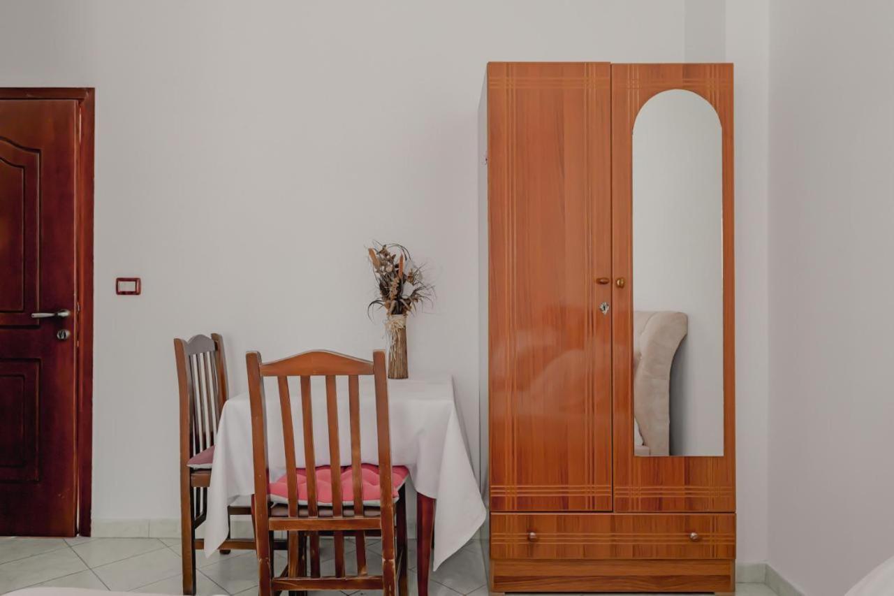 Sunflower Hotel Ksamil Ngoại thất bức ảnh