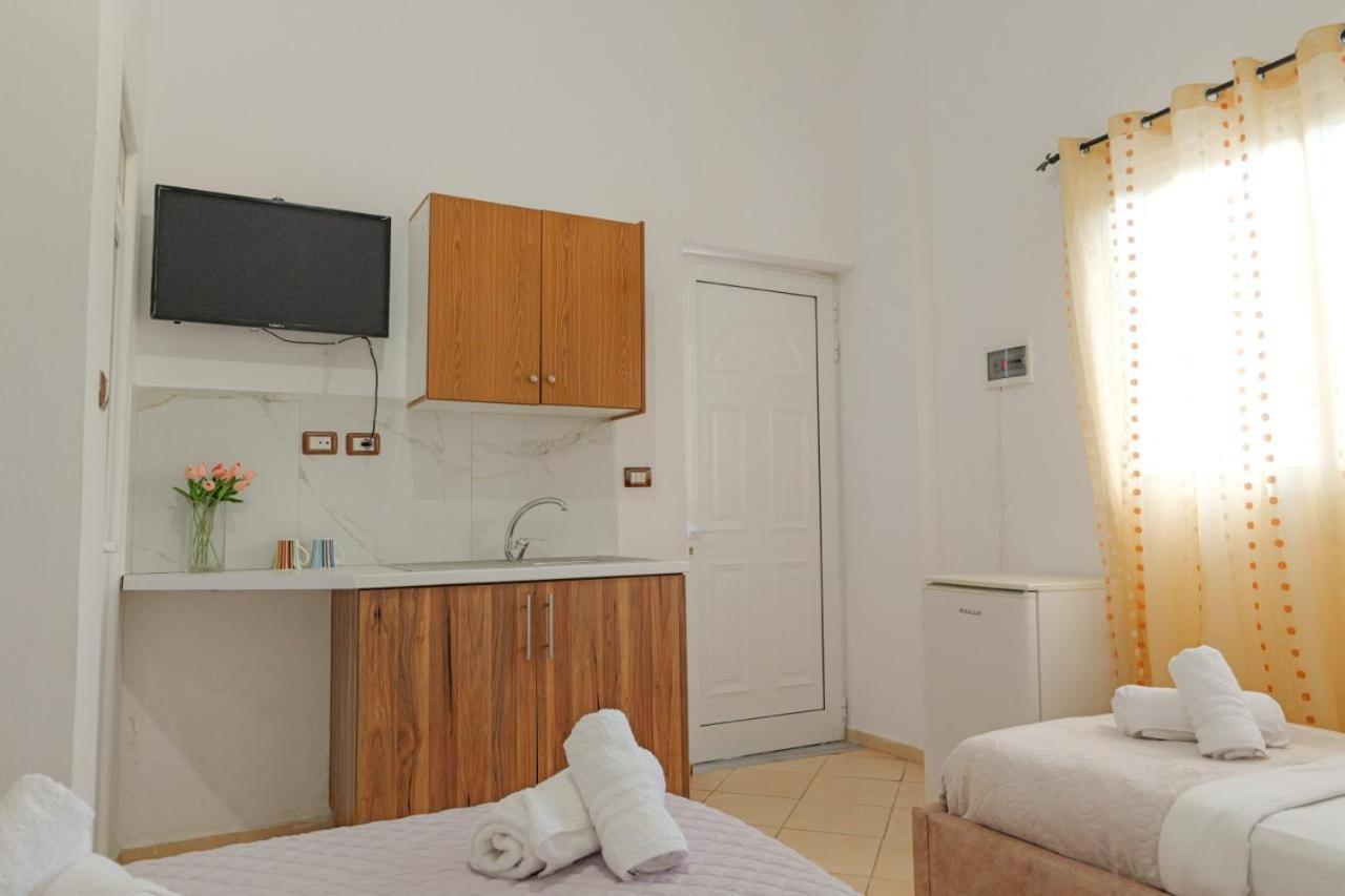 Sunflower Hotel Ksamil Ngoại thất bức ảnh